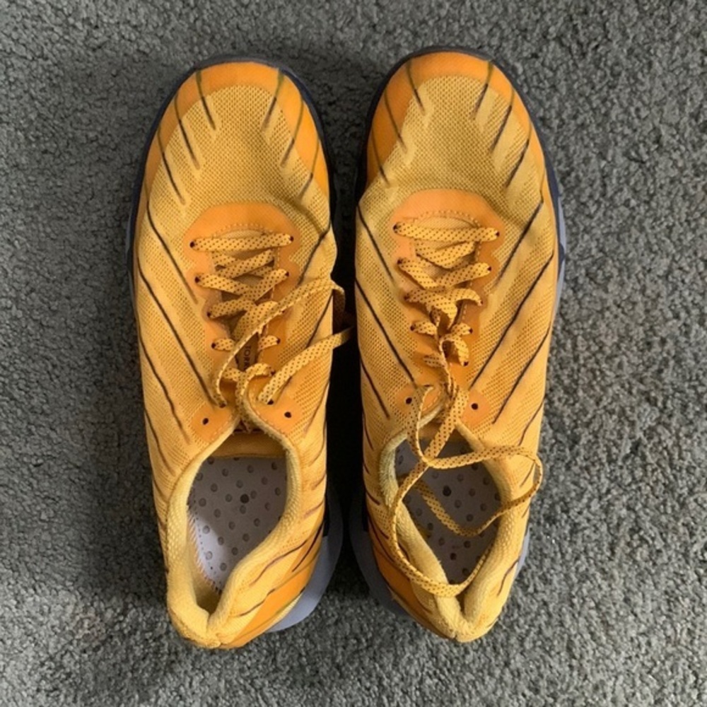 Hoka Torrent Sneakers